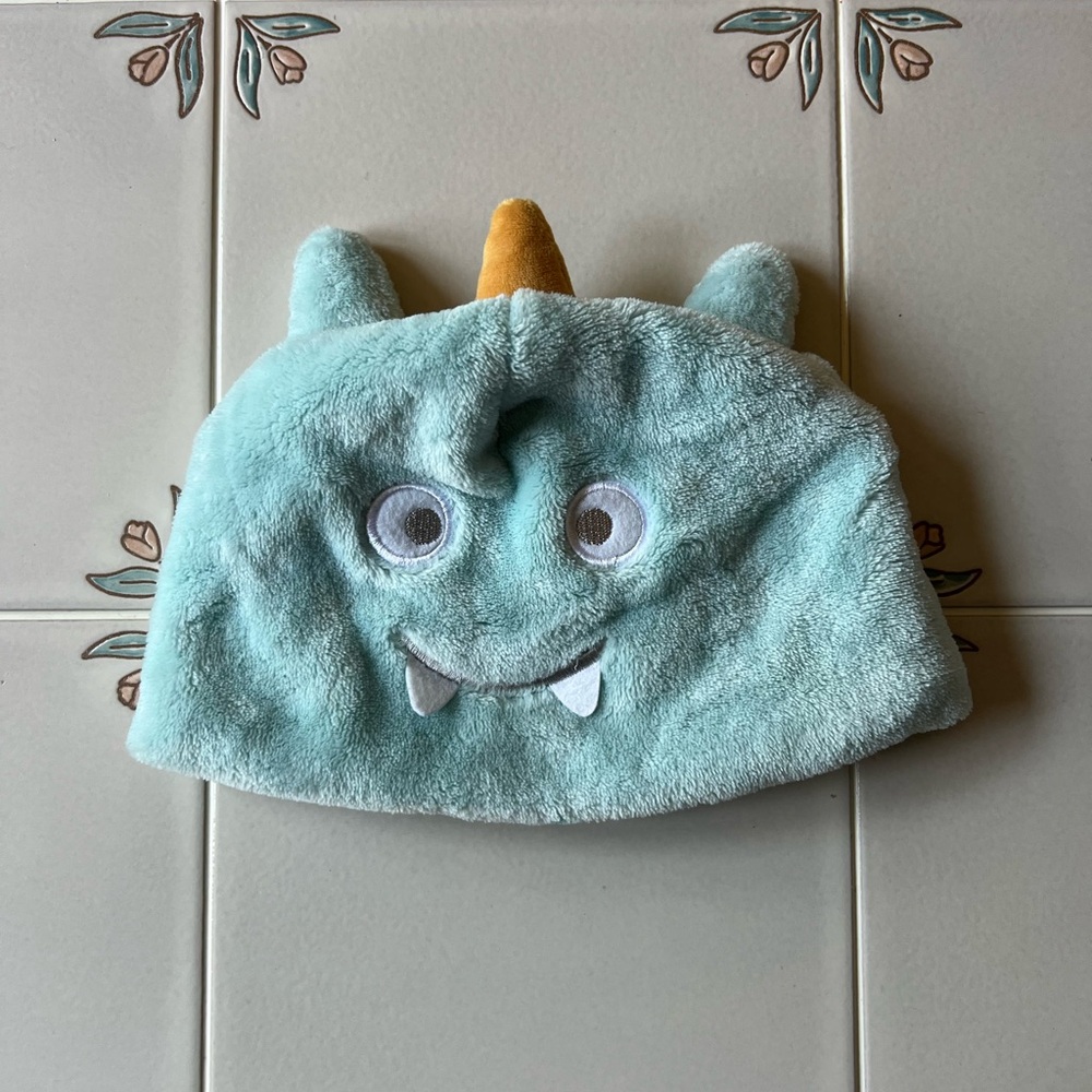 Unisex monster baby hat 12-24 months